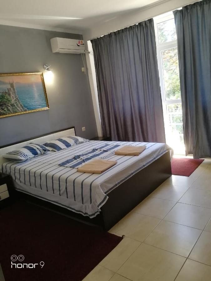 Hotel Mira New Athos Exteriér fotografie