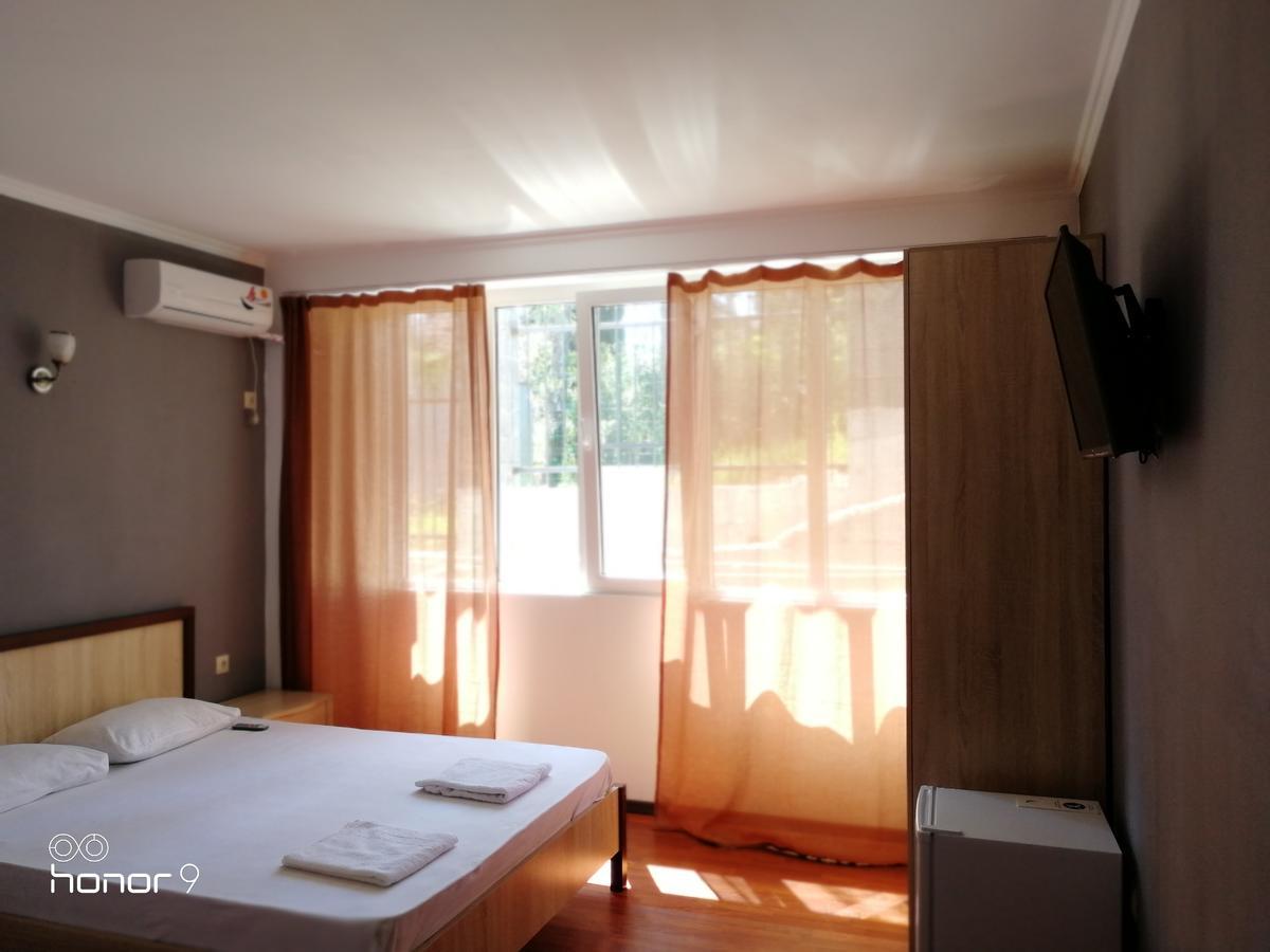 Hotel Mira New Athos Exteriér fotografie