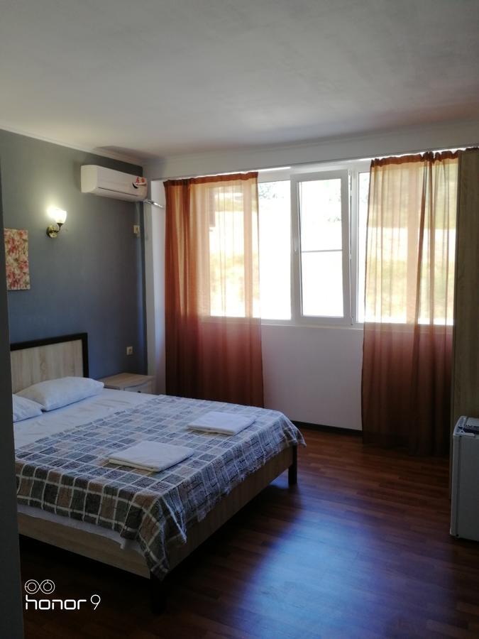 Hotel Mira New Athos Exteriér fotografie